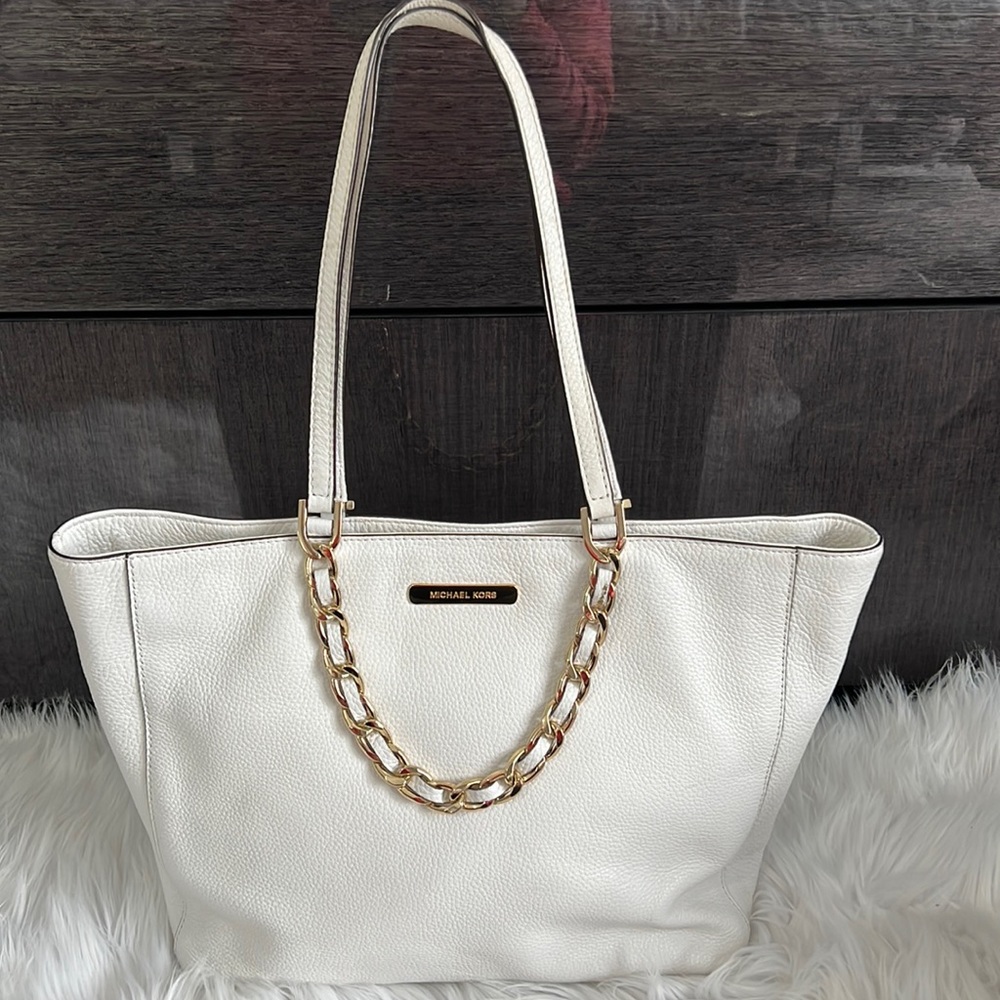 Michael Kors White and Gold Shoulder Bag